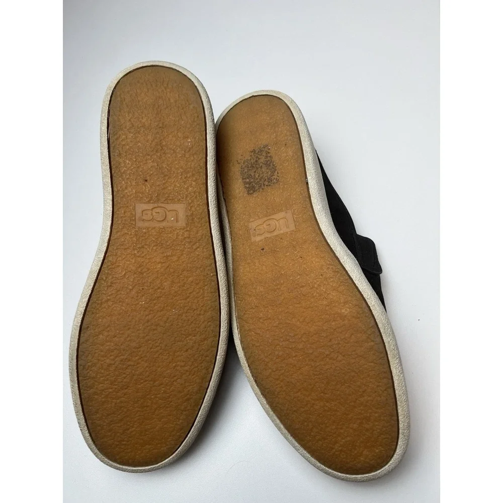 UGG Womens Gene Sneakers Black 1098529 Low Top Round Toe Slip On Shoes Size 8